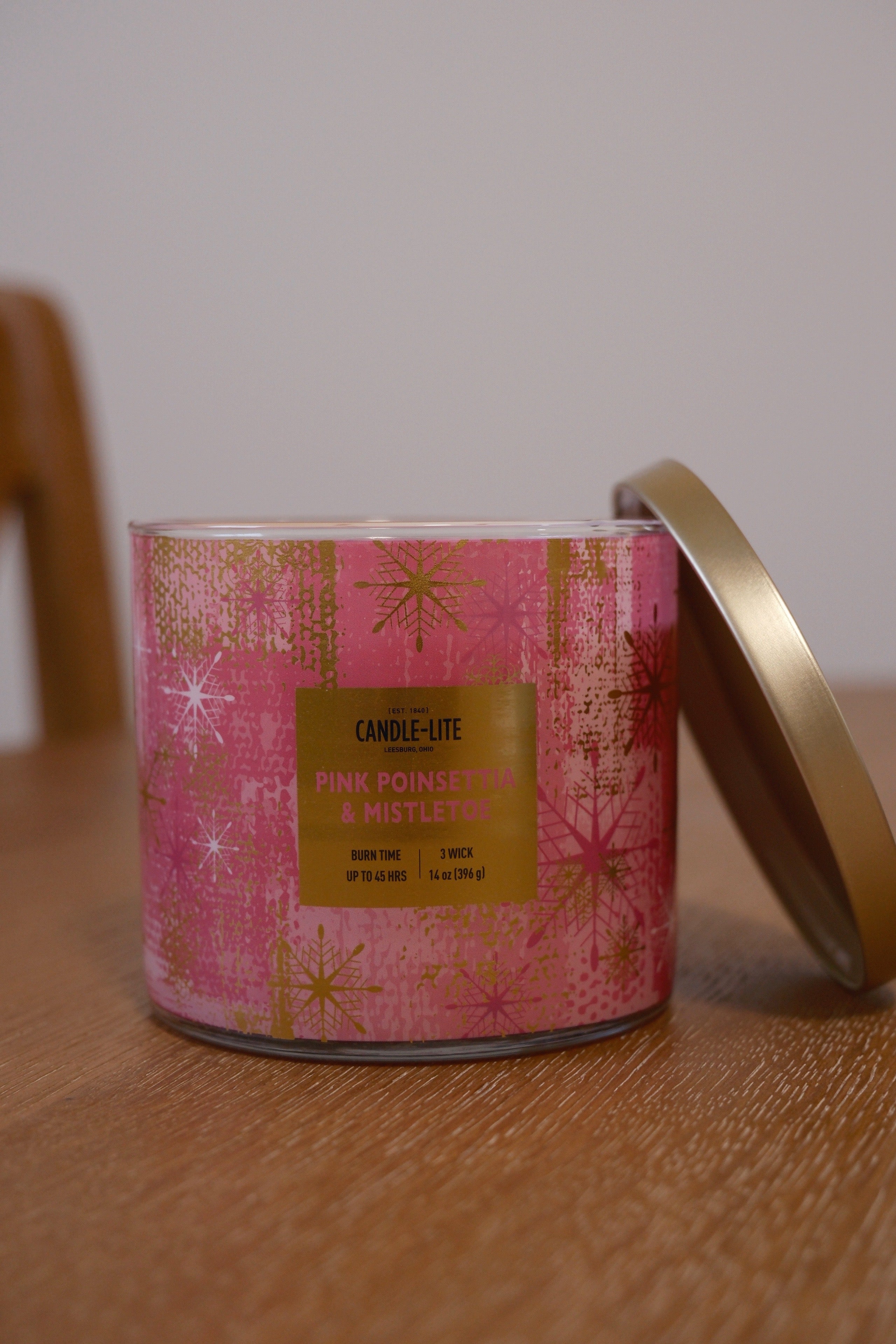 Pink Poinsettia & Mistletoe 3-wick 14oz Jar Candle – Candle-lite